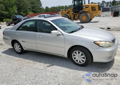 2006 Toyota Camry Le z USA, uszkodzony, nr VIN 4T1BE30K36U663895
